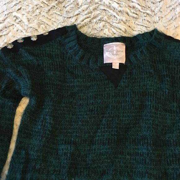 GUC! Crewneck sweater with "studs" - Picture 2 of 4